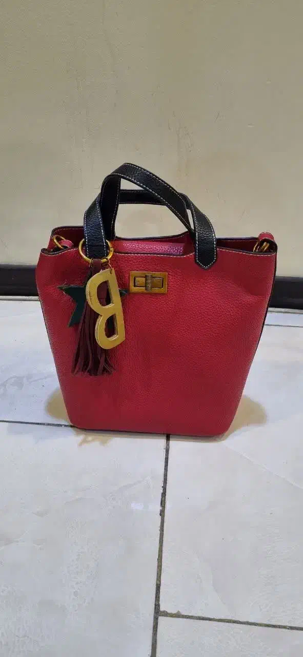 کیف زنانه|کیف، کفش، کمربند|تهران, نیروی هوایی (پیروزی)|دیوار