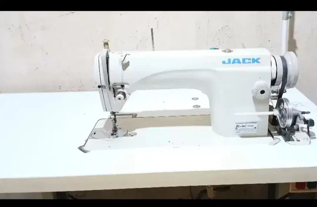 چرخ خیاطی صنعتی جک|چرخ خیاطی و ریسندگی|قرق, |دیوار