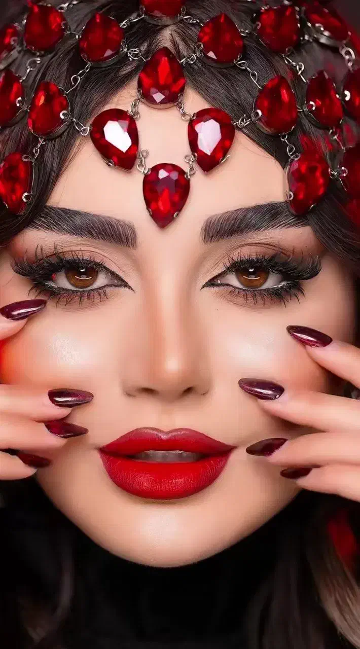 سالن زیبایی خاطره تخفیف ویژه شب یلدا عروس میکاپ|خدمات آرایشگری و زیبایی|مشهد, شهید فرامرز عباسی|دیوار