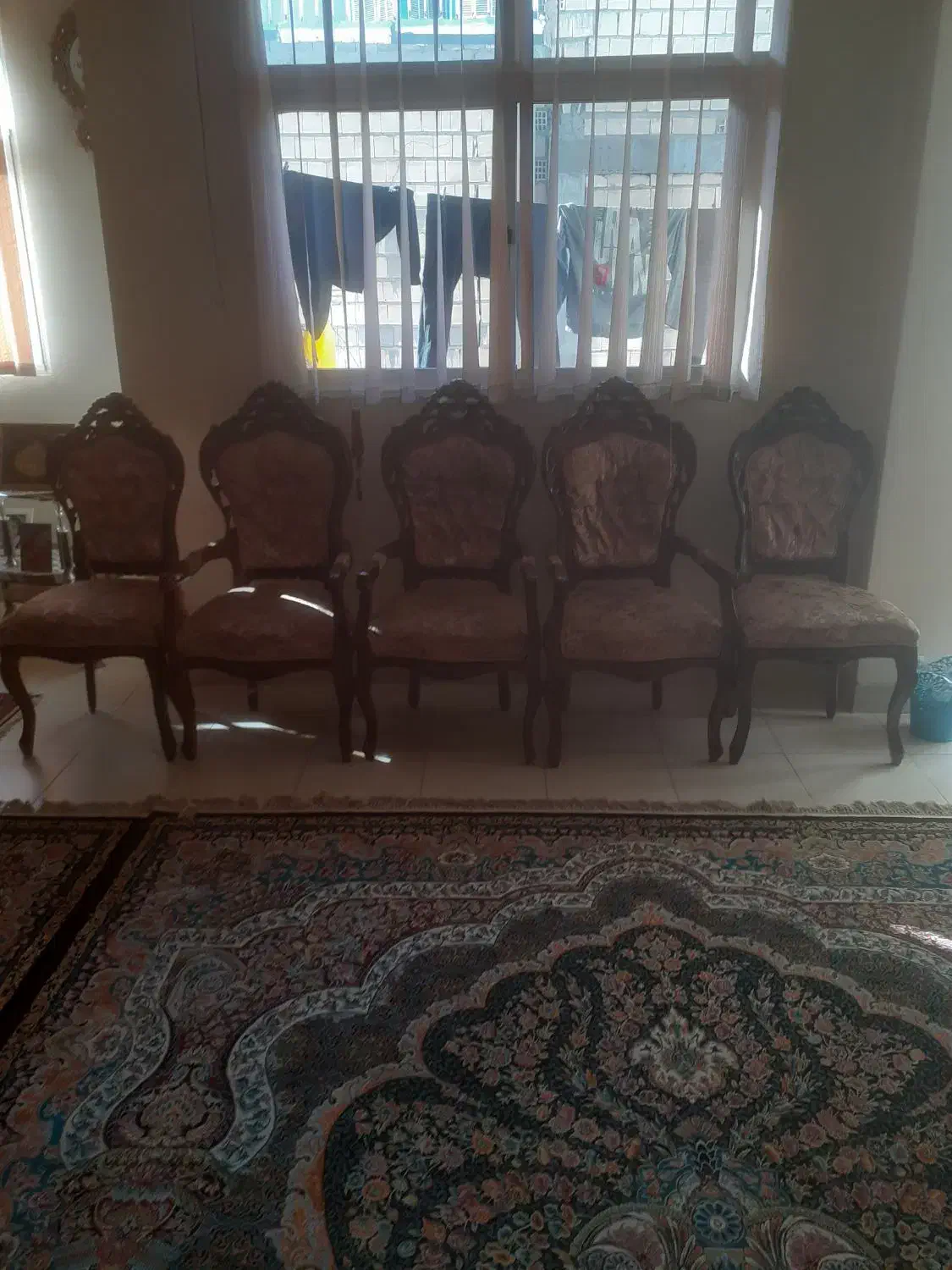 مبل وصندلی|صندلی و نیمکت|ابریشم, |دیوار