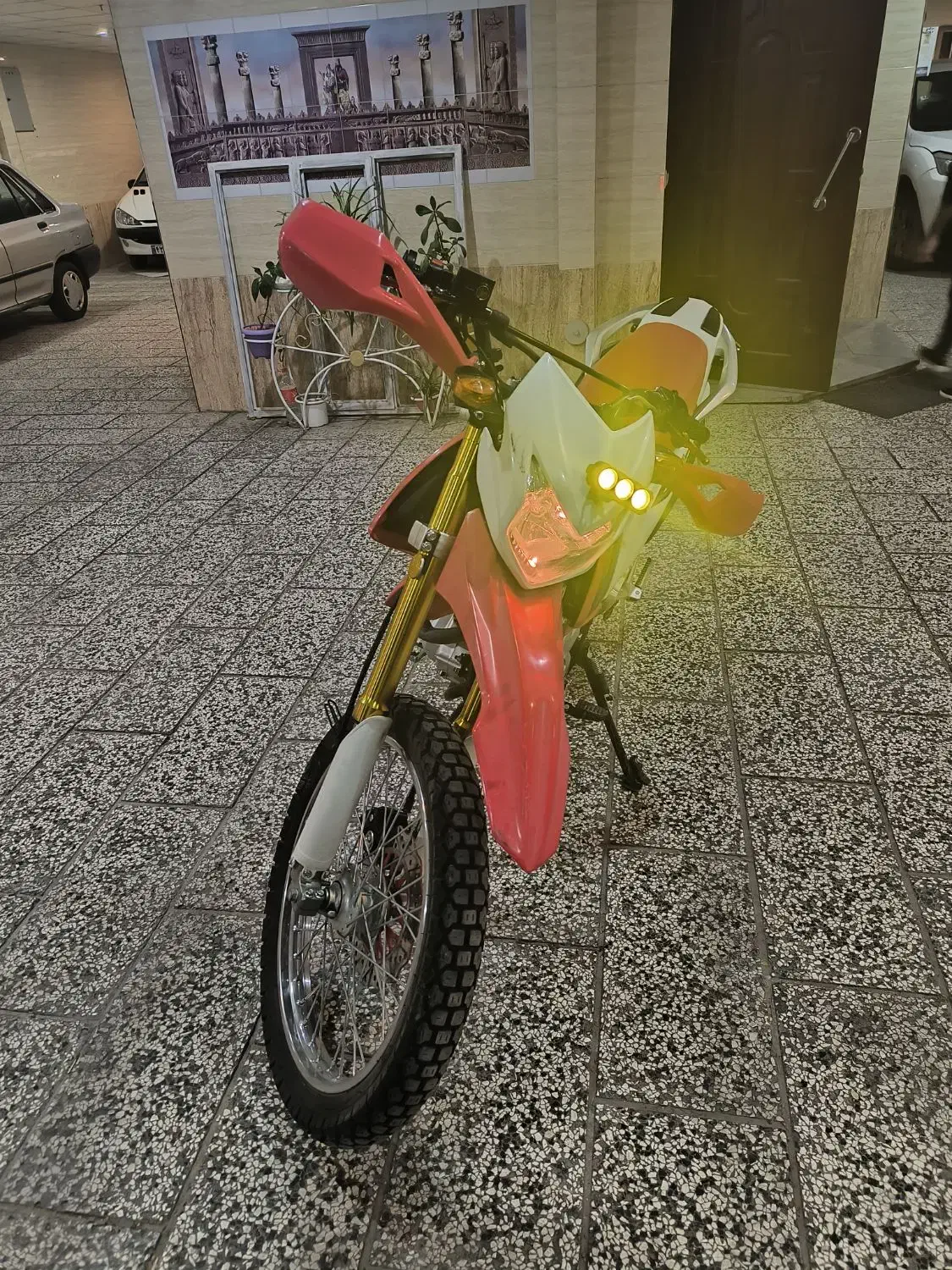 موتور تریل پرواز 402|موتورسیکلت|مشهد, سرافرازان|دیوار