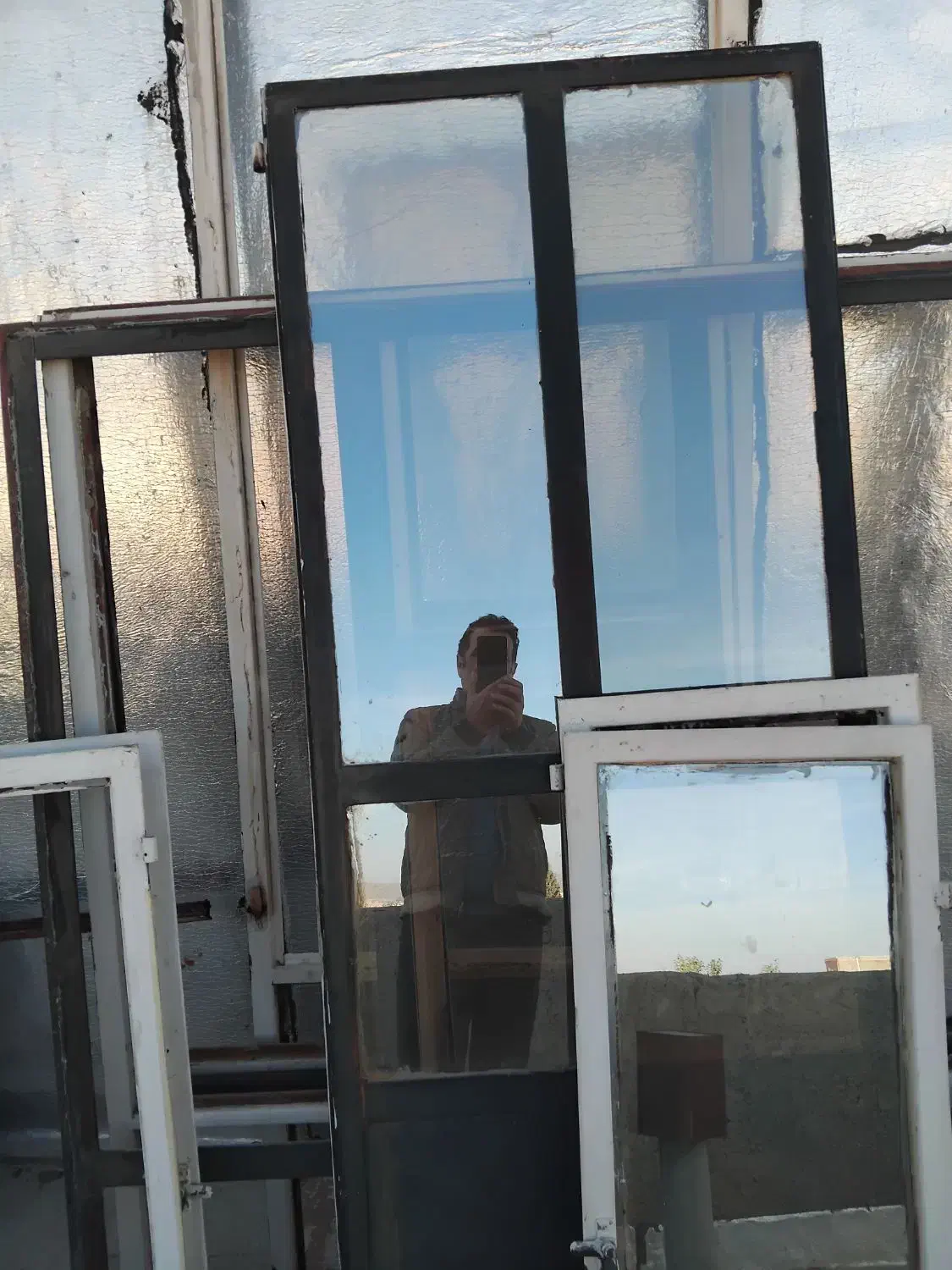 در و پنجره دست دوم|مصالح و تجهیزات ساختمان|ملایر, |دیوار