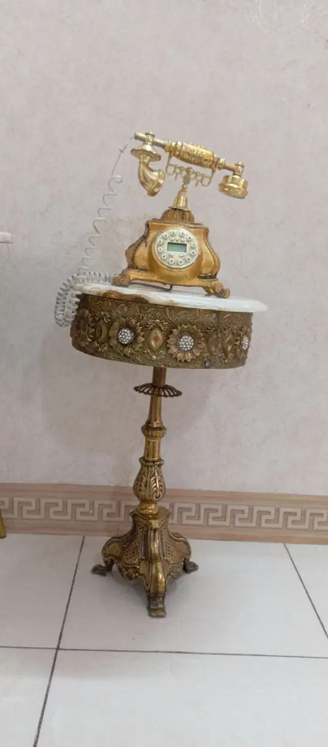 پایه تلفن برنز|میز تلفن|قم, قلعه کامکار|دیوار