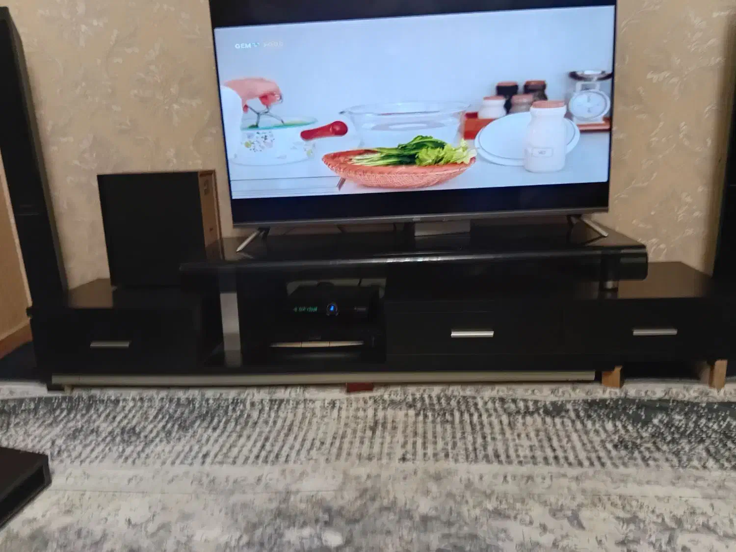 میز تلوزیون مشکی مات|میز تلویزیون|تهران, سلسبیل شمالی|دیوار