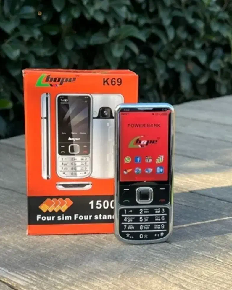 گوشی ساده ۴سیم کارته بدنه فلزی/پلمپ/رجیسترشده|موبایل|ارومیه, |دیوار