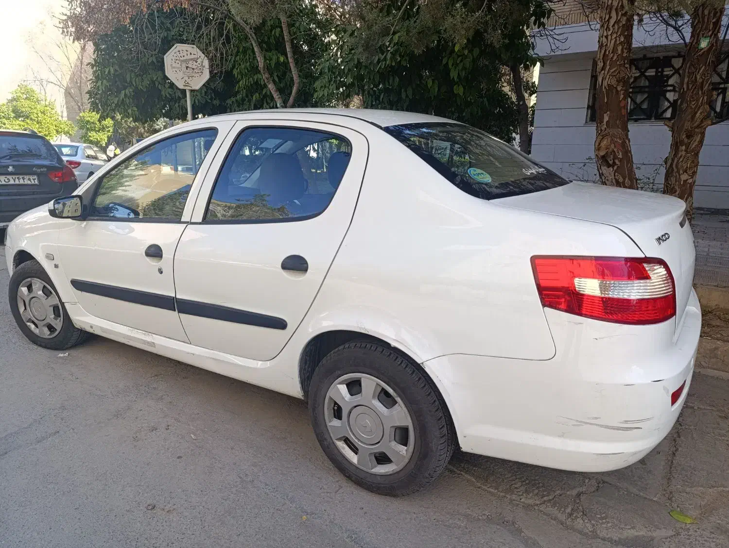 رانا lx مدل ۹۹، کم کار، بدون رنگ و صافکاری|خودرو سواری و وانت|شیراز, قدوسی غربی|دیوار