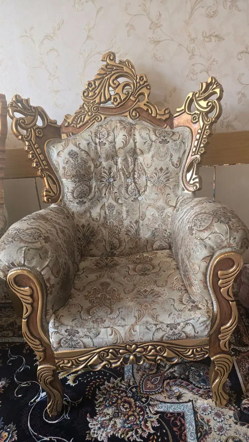 مبل سلتنطی هفت نفره|مبلمان خانگی و میز عسلی|فلاورجان, |دیوار