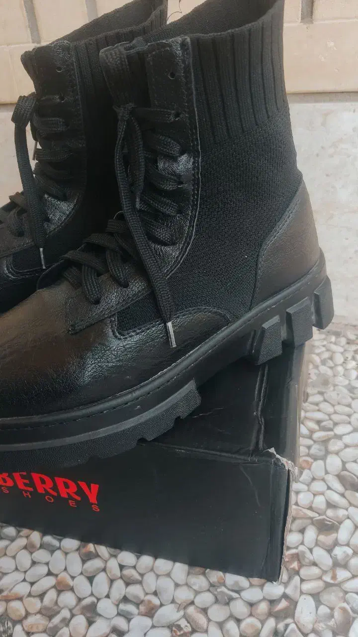 کفش و بوت|کیف، کفش، کمربند|سیرجان, |دیوار