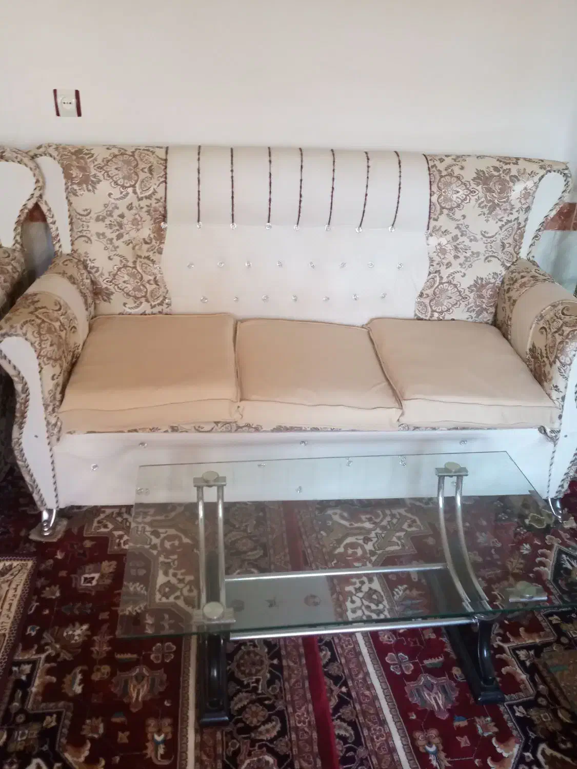 مبل راحتی شیش نفره کار کرده|مبلمان خانگی و میز عسلی|عجب شیر, |دیوار