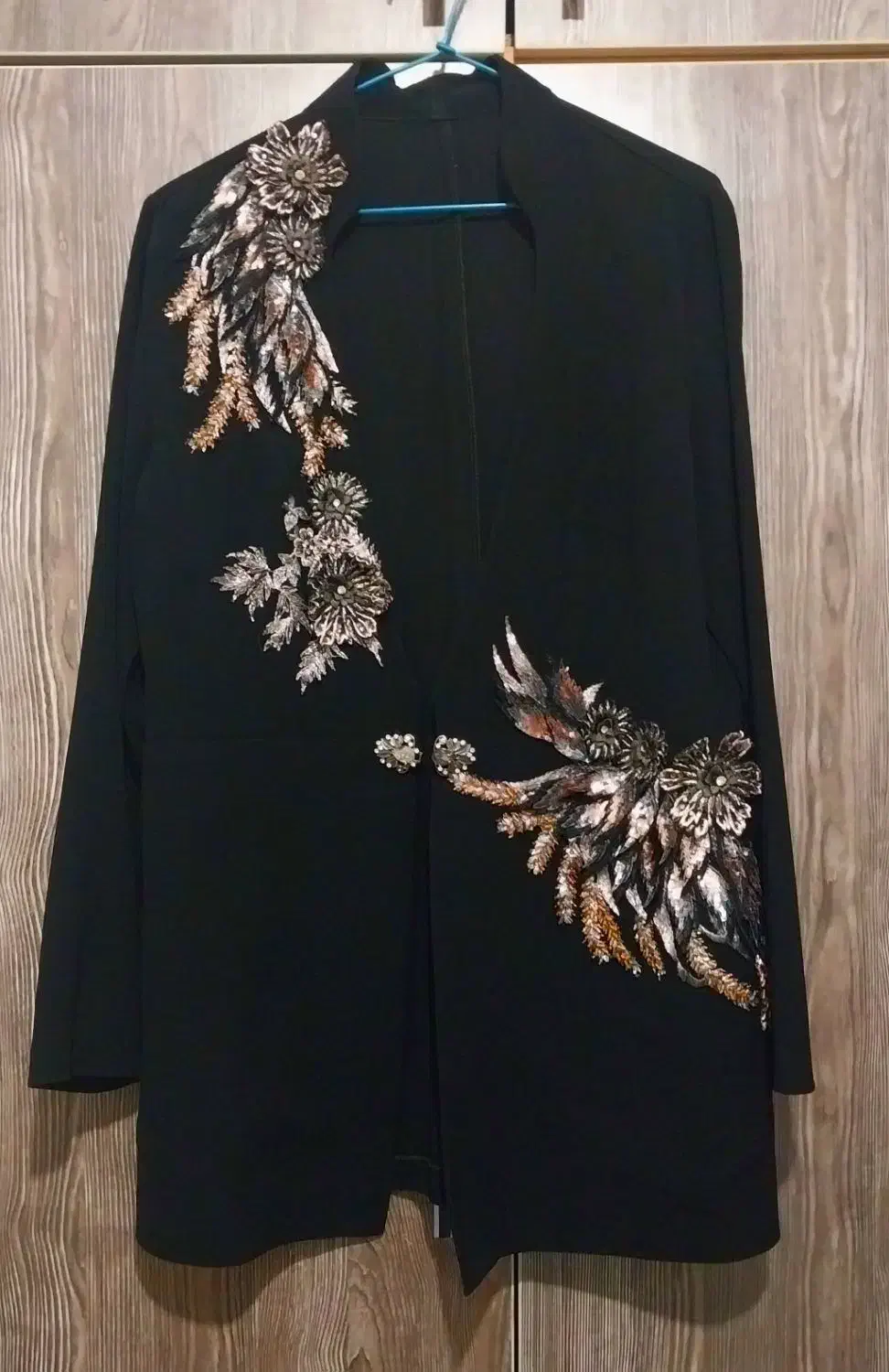 کت مجلسی کار شده|لباس|چالوس, |دیوار