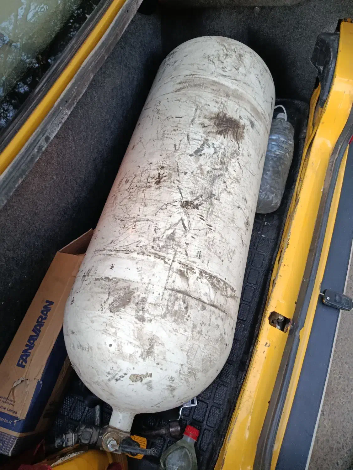 کپسول گاز.لاستیک.غربیلک.رودری.ترک بند|قطعات یدکی و لوازم جانبی|قم, انصار‌الحسین|دیوار