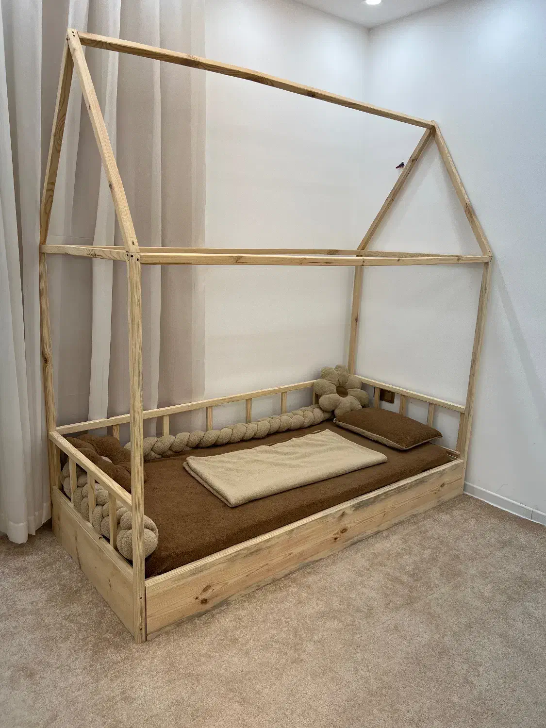 تخت کودک و نوجوان|تخت و سرویس خواب|لار, |دیوار