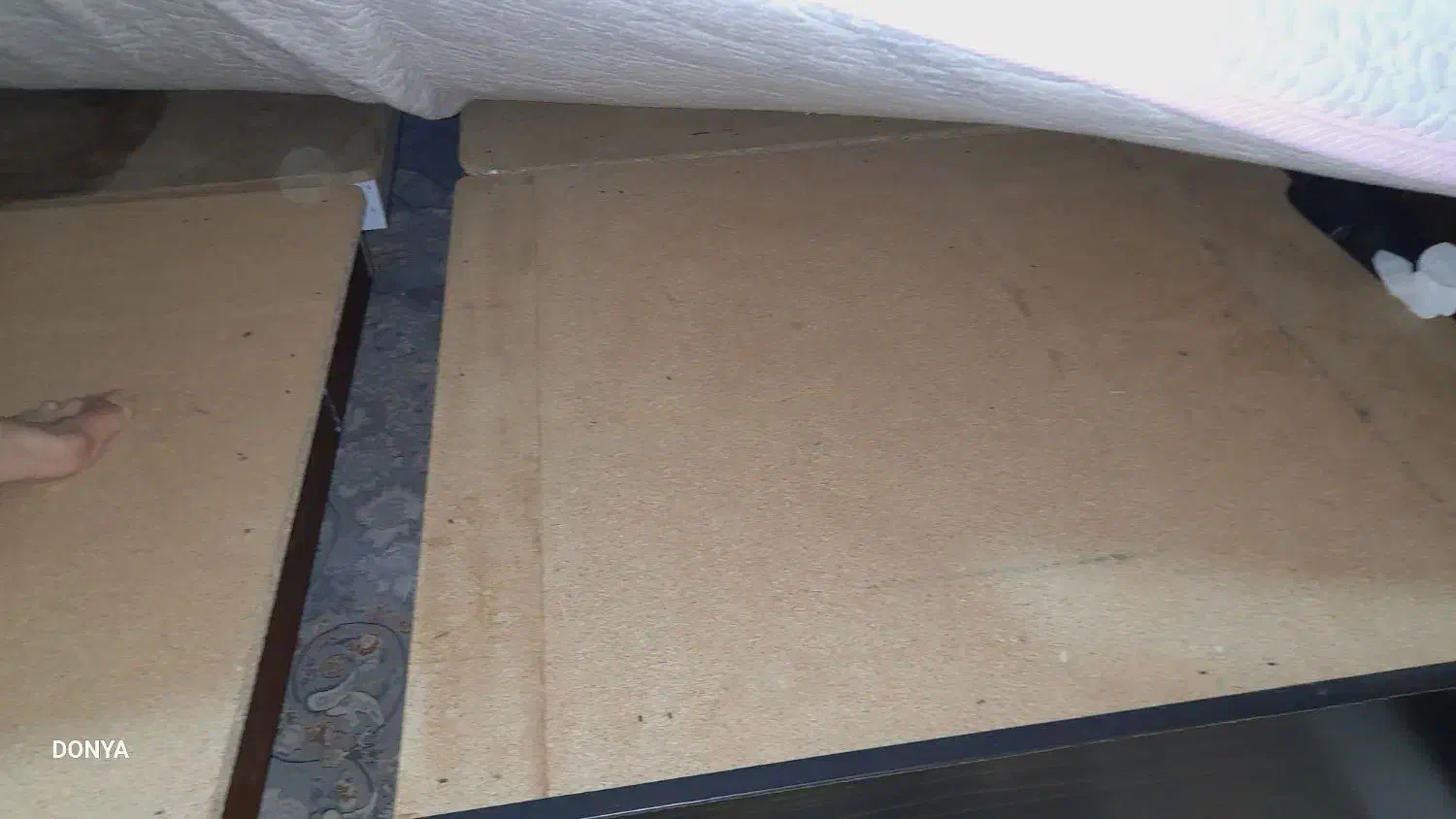 تخت دو نفره تمیز وسالم|تخت و سرویس خواب|قم, زنبیل آباد|دیوار