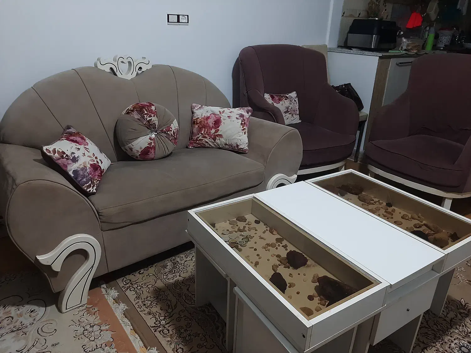 مبل ومیز|مبلمان خانگی و میز عسلی|ساری, |دیوار