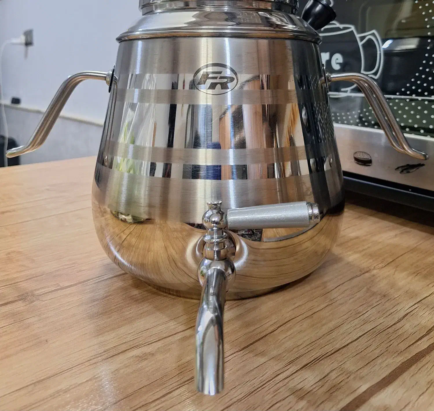 کتری|قوری، کتری، قهوه‌ساز دستی|قم, نیروگاه|دیوار