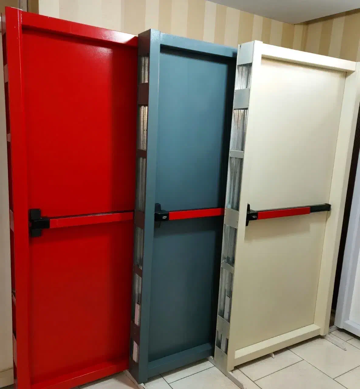 درب ضد حریق با یزراق آلات کامل تاییدیه اتشنشانی|مصالح و تجهیزات ساختمان|تهران, نیروی هوایی (پیروزی)|دیوار