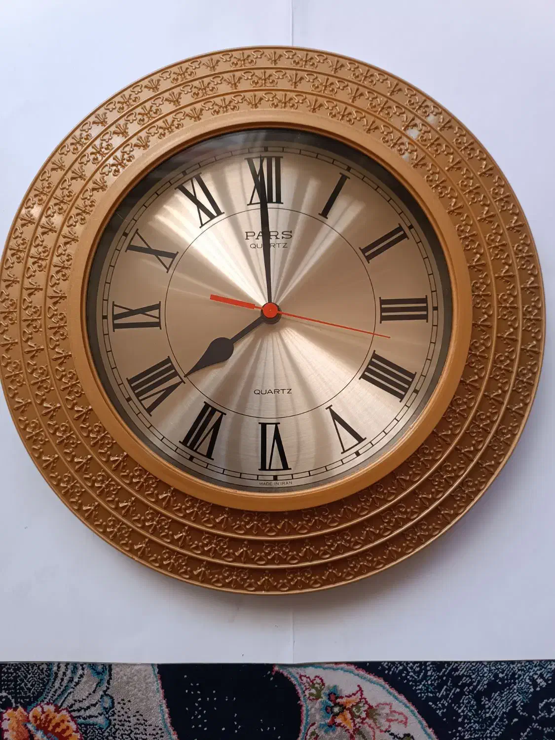 ساعت کوارتز دیواری نوستالژی و کلکسیونی قدیم|کلکسیون اشیاء عتیقه|تهران, جوادیه|دیوار