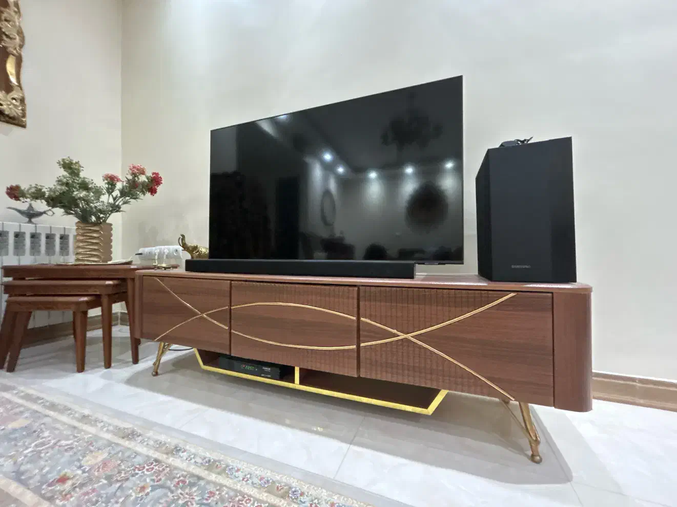 کنسول و میز TV|بوفه، ویترین، کنسول|تهران, نیروی هوایی (پیروزی)|دیوار