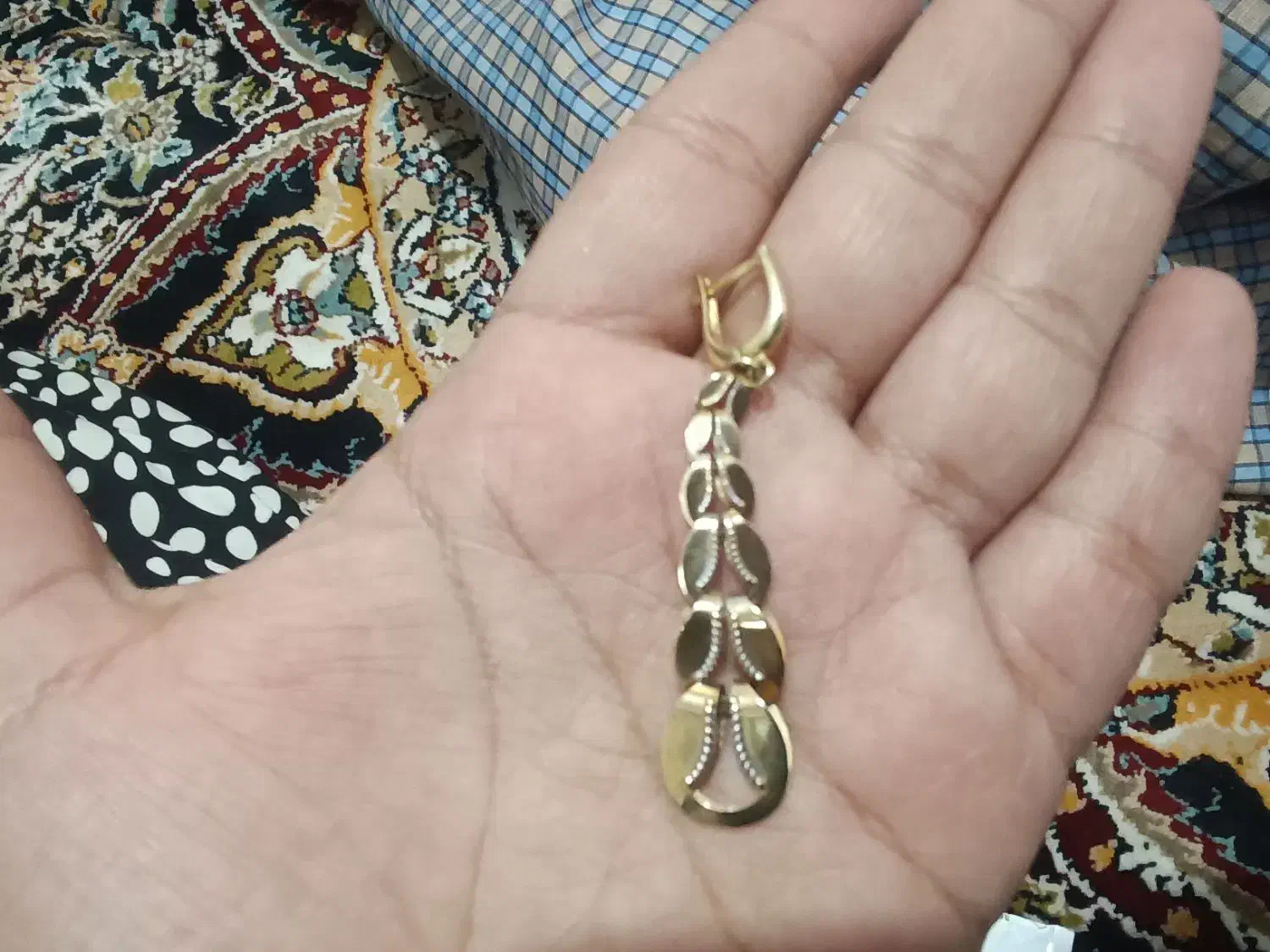 گوشواره گمشده|جواهرات|نیشابور, امام خمینی|دیوار