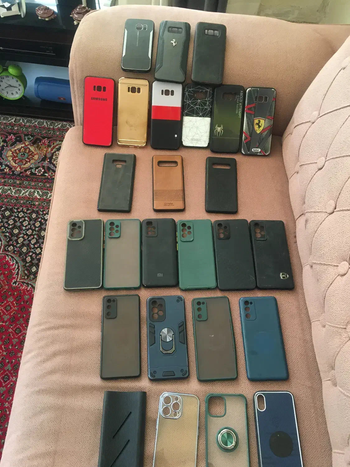 تعدادی بک کارو موبایل|لوازم جانبی موبایل و تبلت|شیراز, سیاه سنگ|دیوار