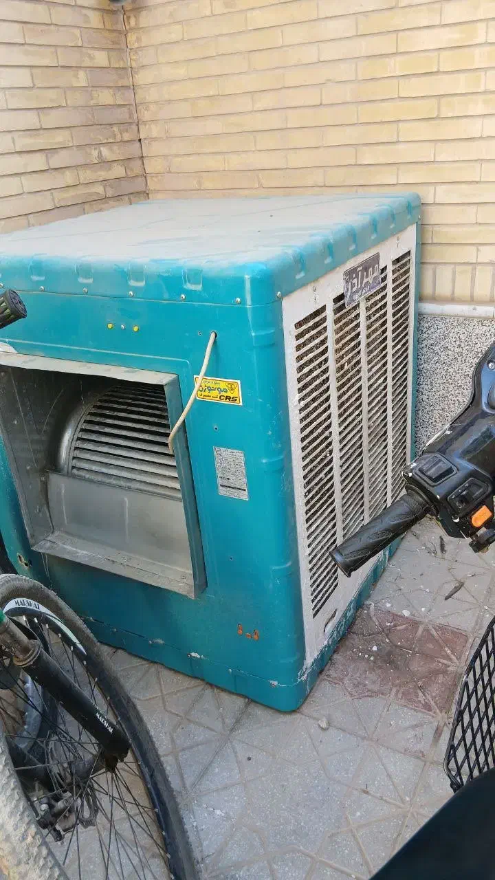 کولر ابی|کولر آبی|بافق, |دیوار