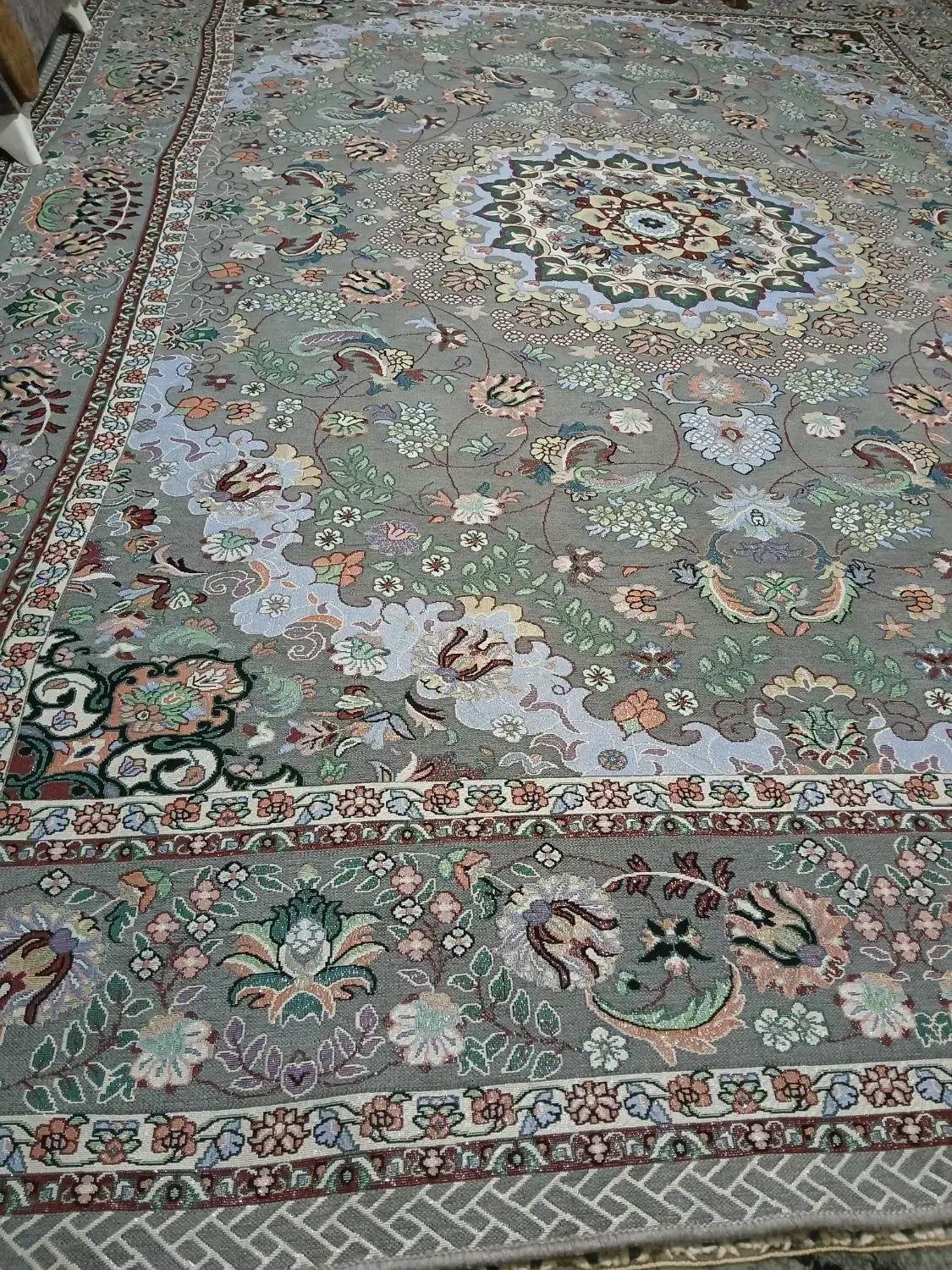 روفرشی 9 متری سالم وتمیز یکماه پهن شده|روفرشی|لاهیجان, کوی زمانی|دیوار