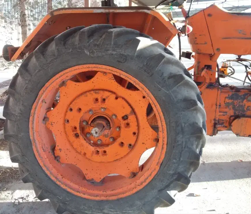 تراکتور رومانی مدل ۶۶ تمیز|خودرو سنگین|یزد, |دیوار