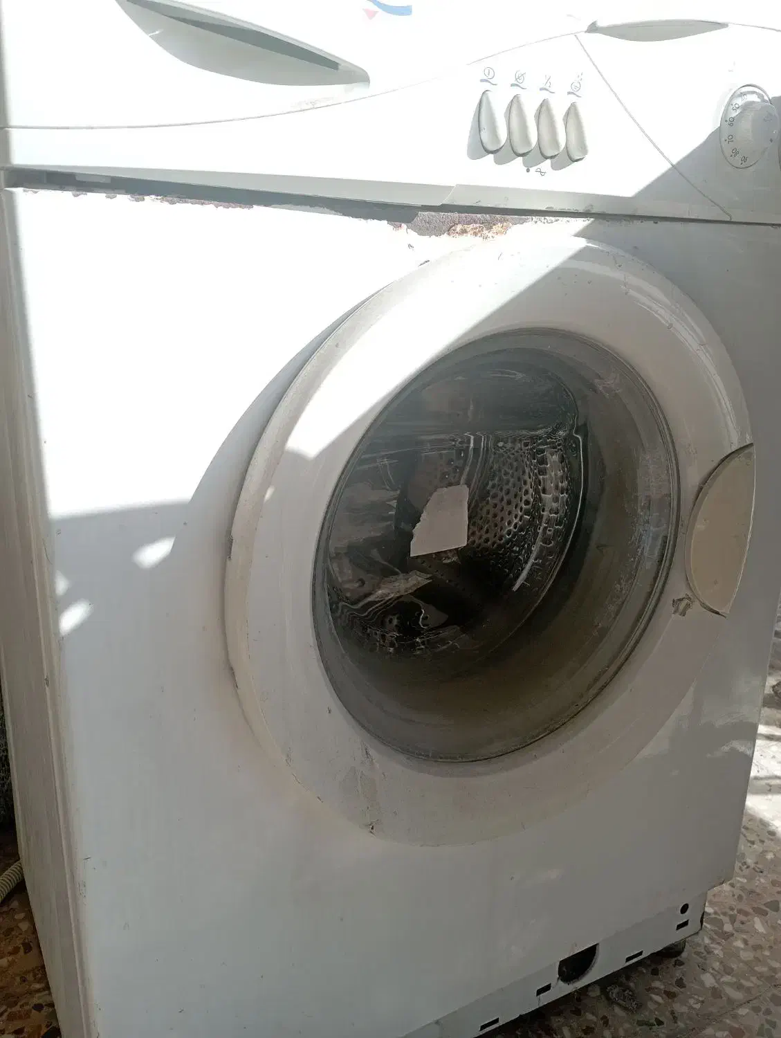 لباسشویی|ماشین لباسشویی و خشک‌کن لباس|دوگنبدان, |دیوار