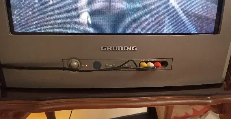 تلویزیون گروندیک GRUNDIG|تلویزیون و پروژکتور|کرج, شهرک یاس جنوبی|دیوار