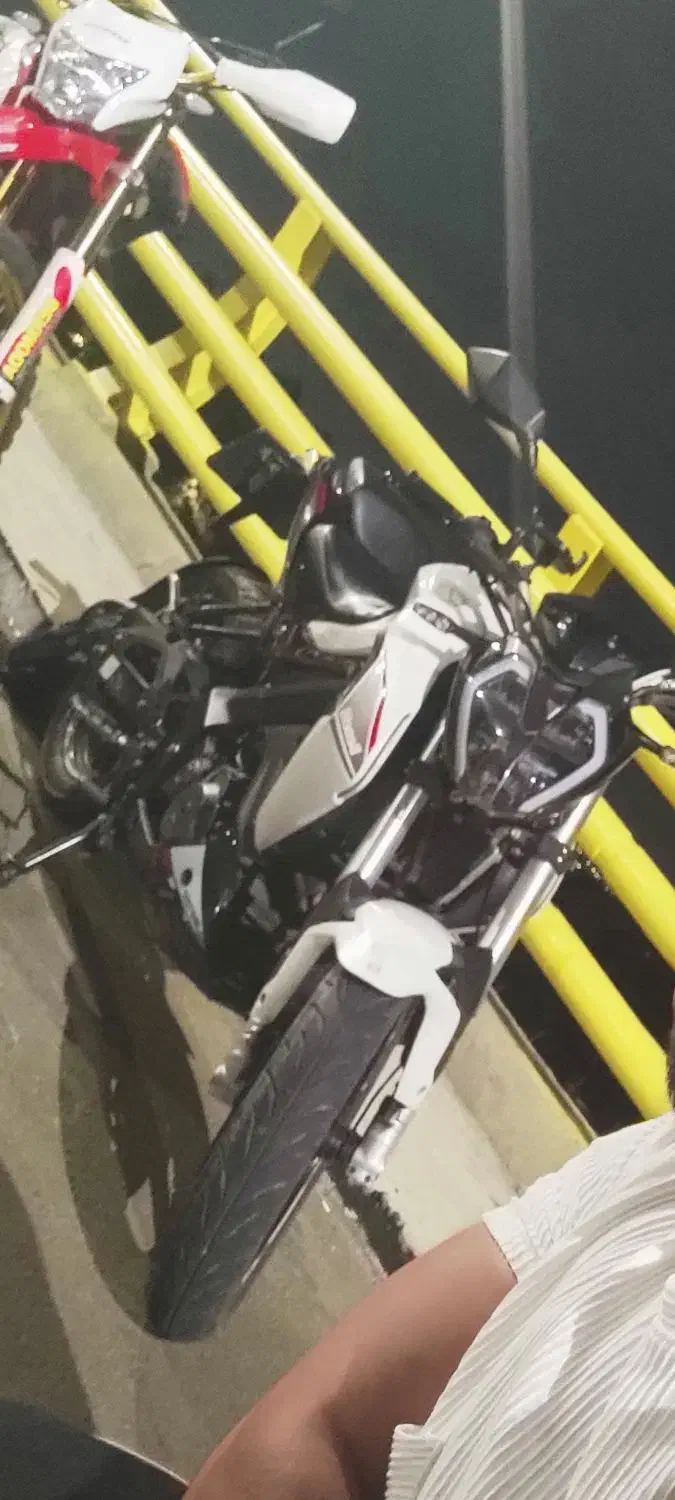 فروش بنلی ۱۸۰ TNT مدل ۱۴۰۰، یامعاوضه با بنلی ۲۵۰|موتورسیکلت|کرج, برغان|دیوار