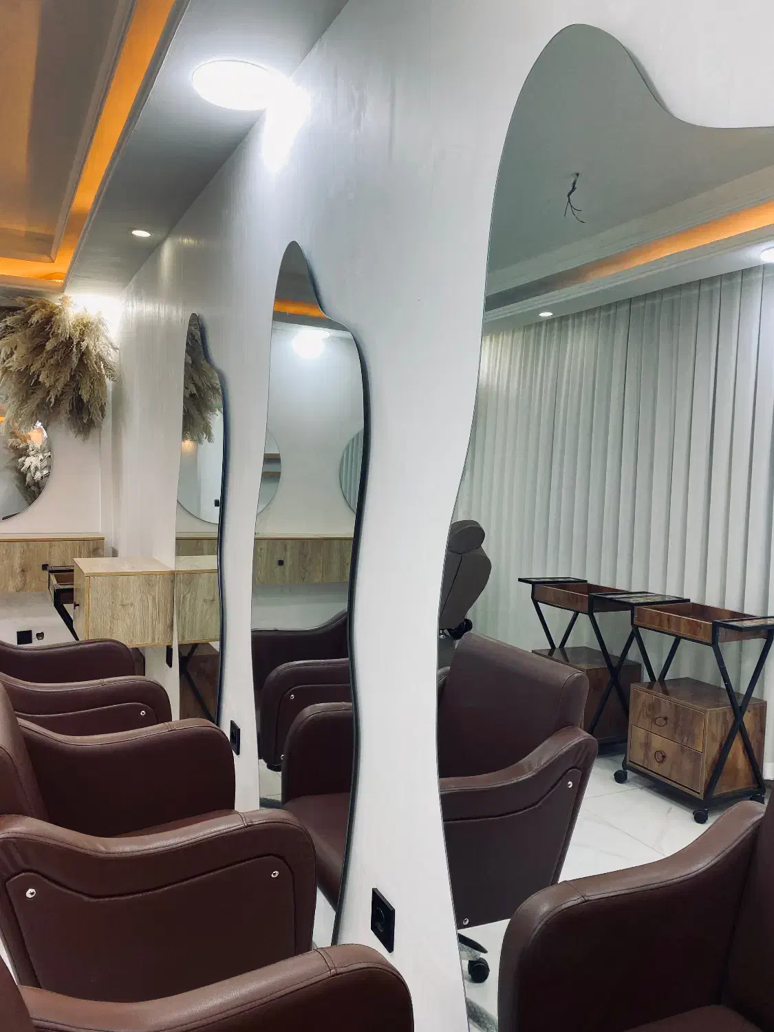 فروش میز ناخن ، سرشور|آرایشگاه و سالنهای زیبایی|شهریار, شهریار|دیوار