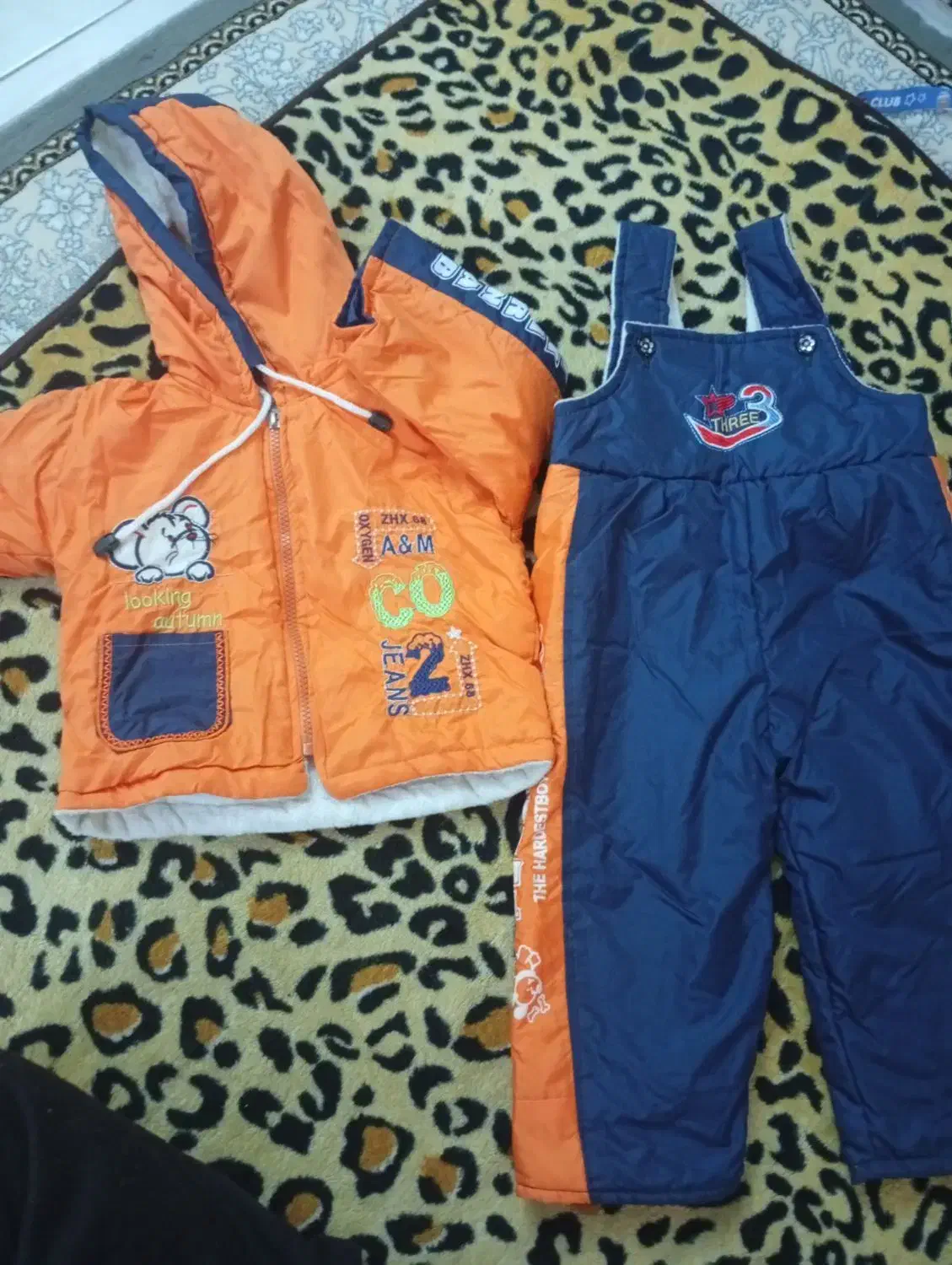 پیش بندی وکاپشن بادی زمستانی بچه گانه|لباس|اندیشه, اندیشه فاز ۱|دیوار