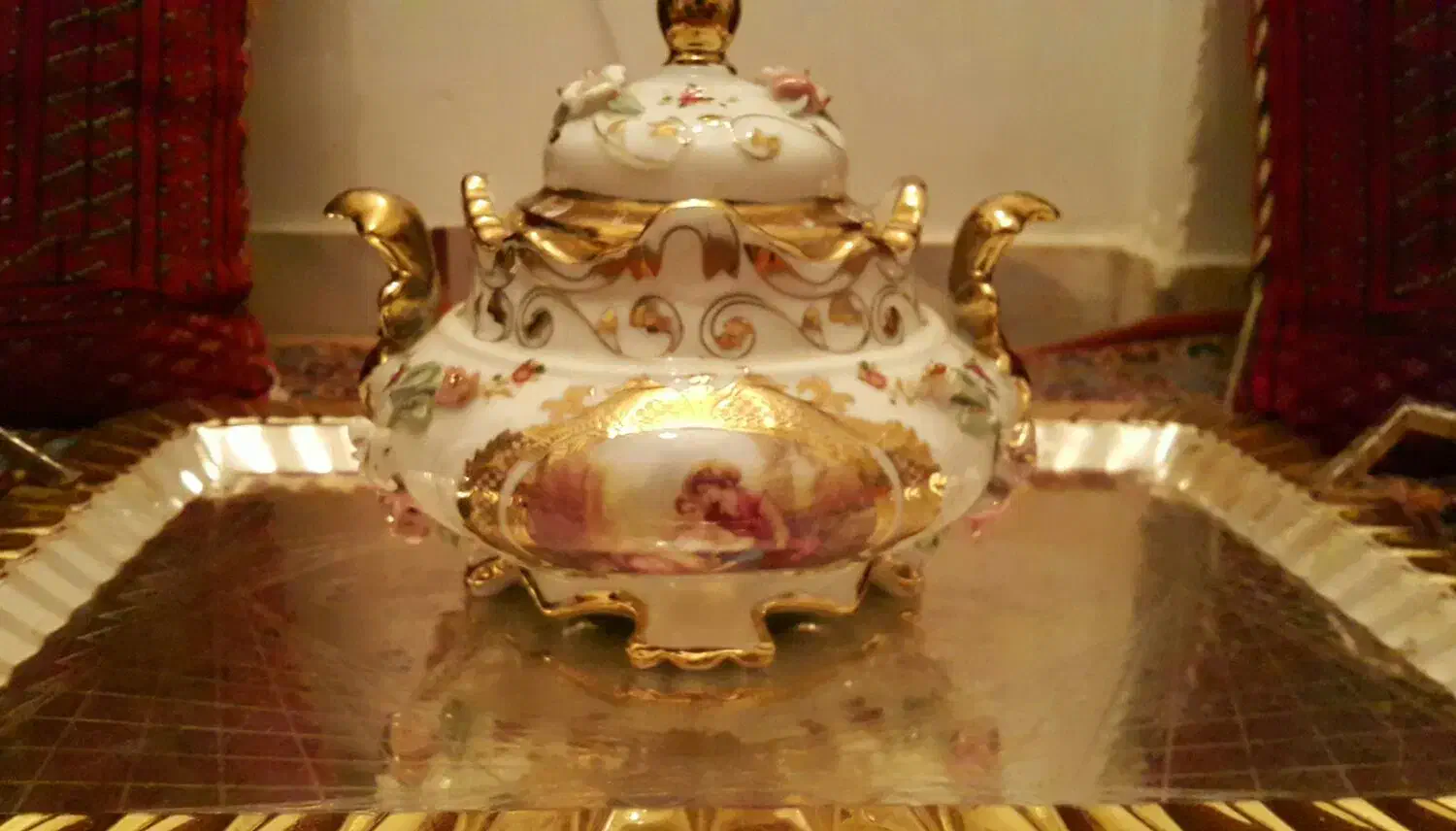 ظروف گل برجسته کمیاب|کلکسیون اشیاء عتیقه|رشت, دیلمان|دیوار