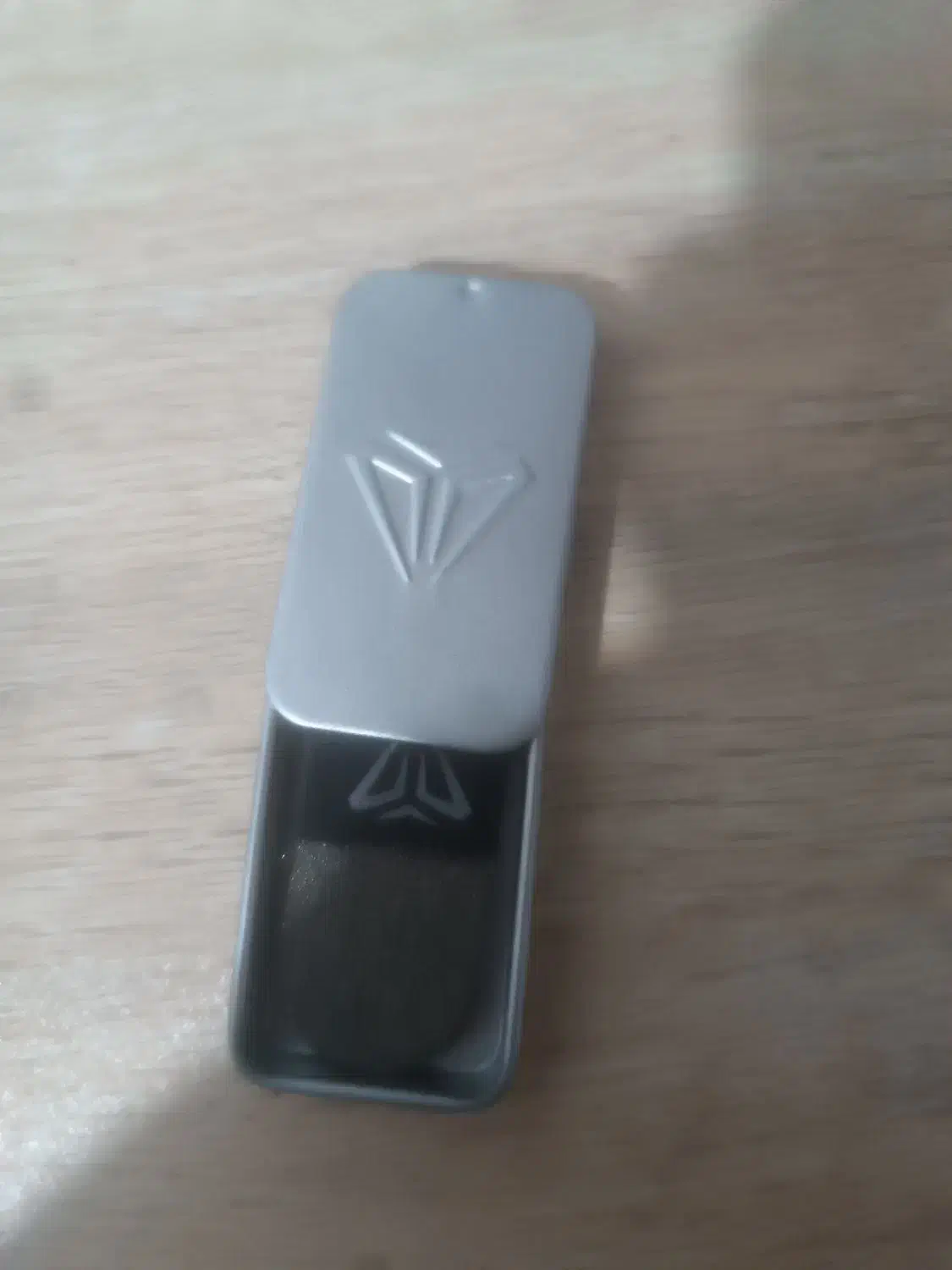 آستین انگشتی گیمینگ|کنسول، بازی ویدئویی و آنلاین|رشت, پیرکلاچای|دیوار