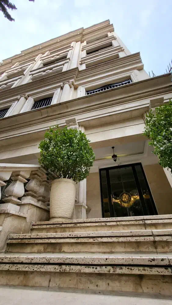 فرشته نوساز، ۱۶۰متر، ۳ خواب، استخر/ روف گاردن