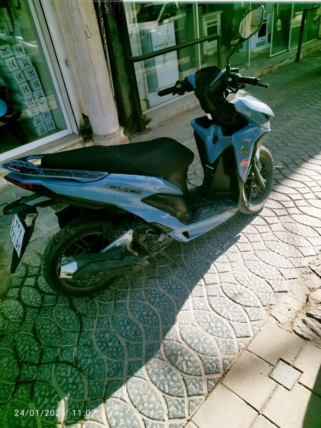 طرح کلیک مدل ۱۴۰۰|موتورسیکلت|پیشوا, |دیوار