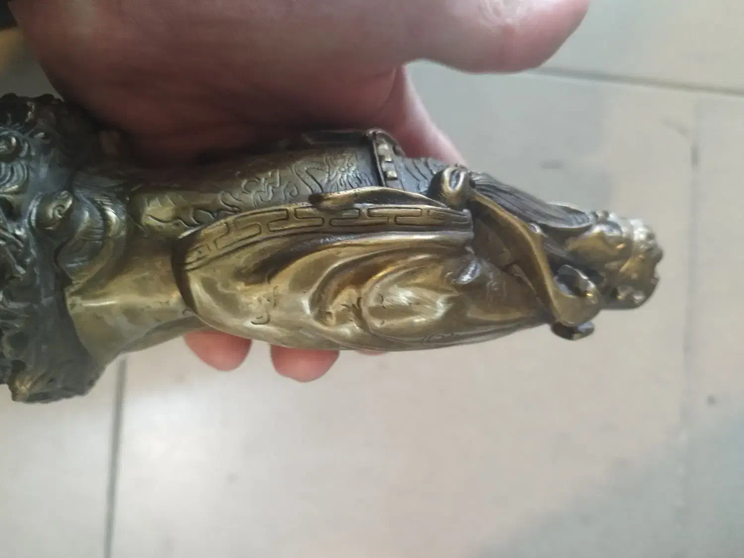 مجسمه برنزی قدیمی|کلکسیون اشیاء عتیقه|تهران, امام زاده عبدالله|دیوار