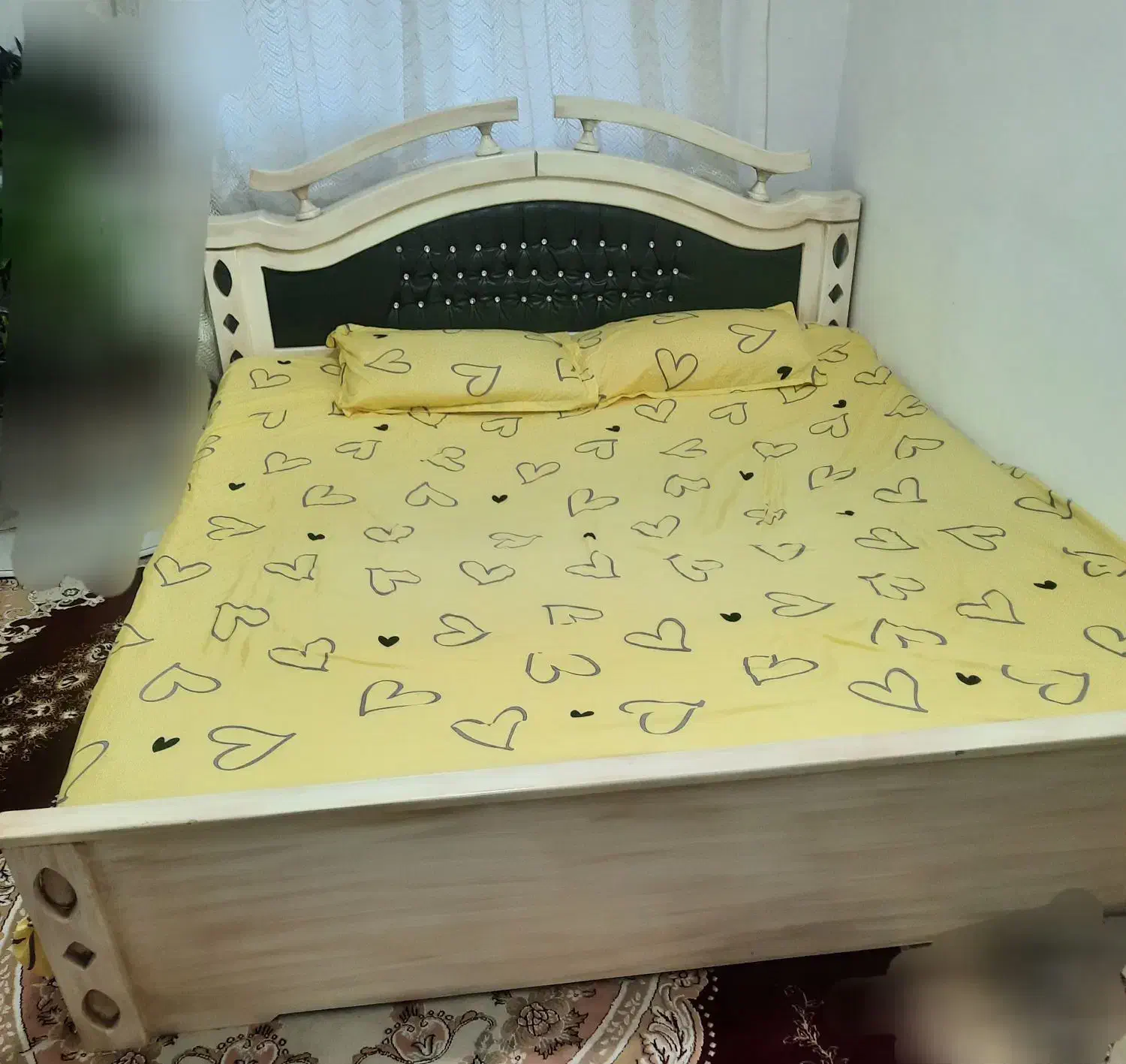 تخت خواب دونفره|تخت و سرویس خواب|گلبهار, شهر جدید گلبهار|دیوار