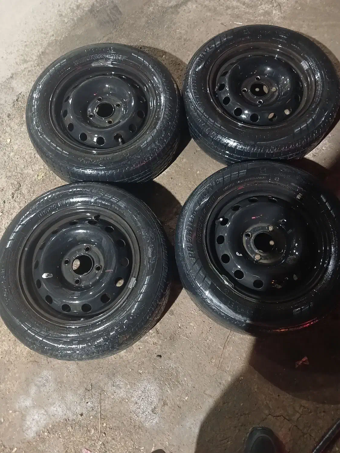 رینگ و لاستیک R14|قطعات یدکی و لوازم جانبی|قم, محمد آباد|دیوار