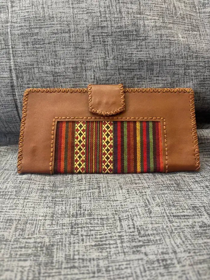 کیف پول زنانه چرم مصنوعی|کیف، کفش، کمربند|اصفهان, آبشار|دیوار