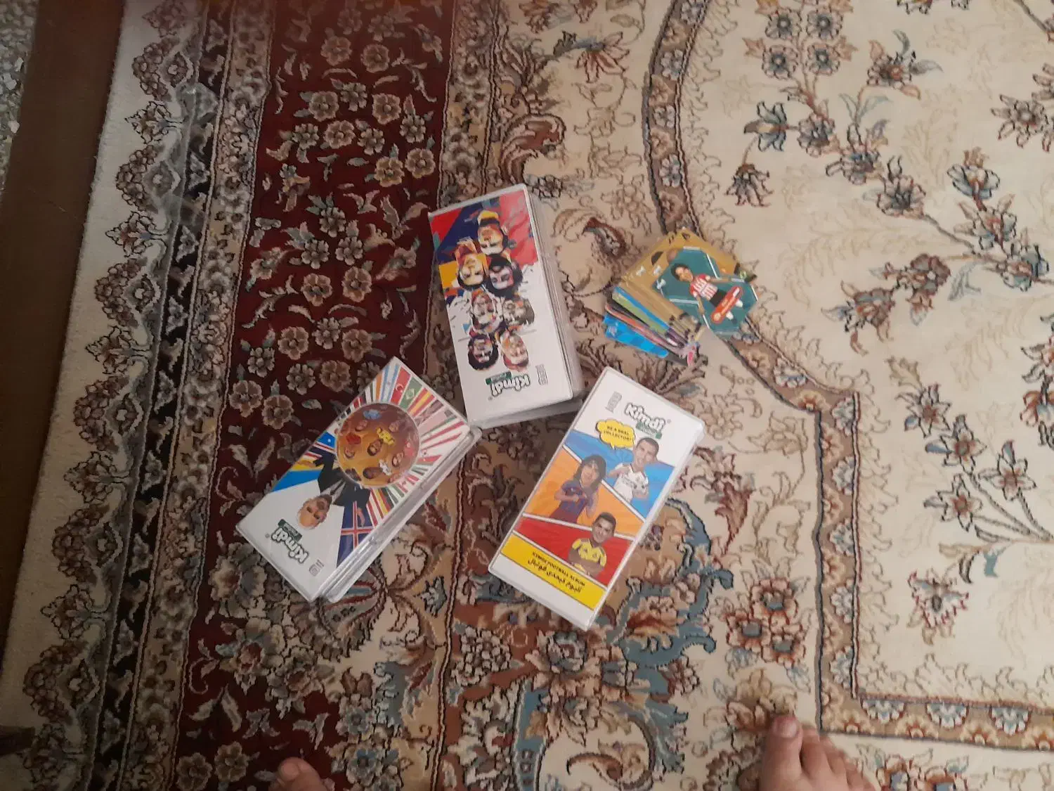 کیمدی|اسباب‌‌بازی|چرام, |دیوار