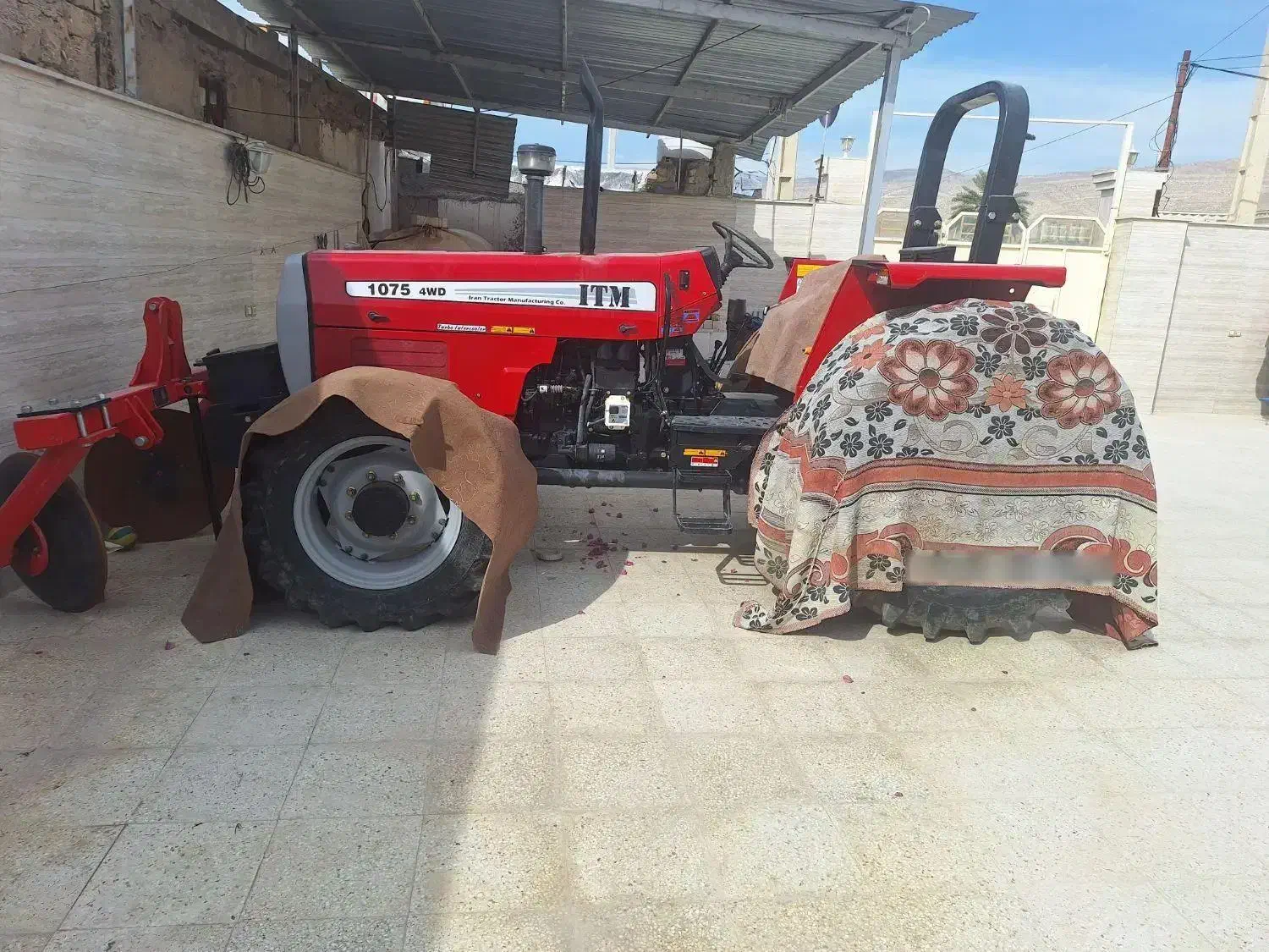 ترکتور ۱۰۷۵مدل ۱۴۰۳کارکرد ساعت۳۰۰ جی پی اس دار|خودرو سنگین|فیروزآباد (فارس), |دیوار