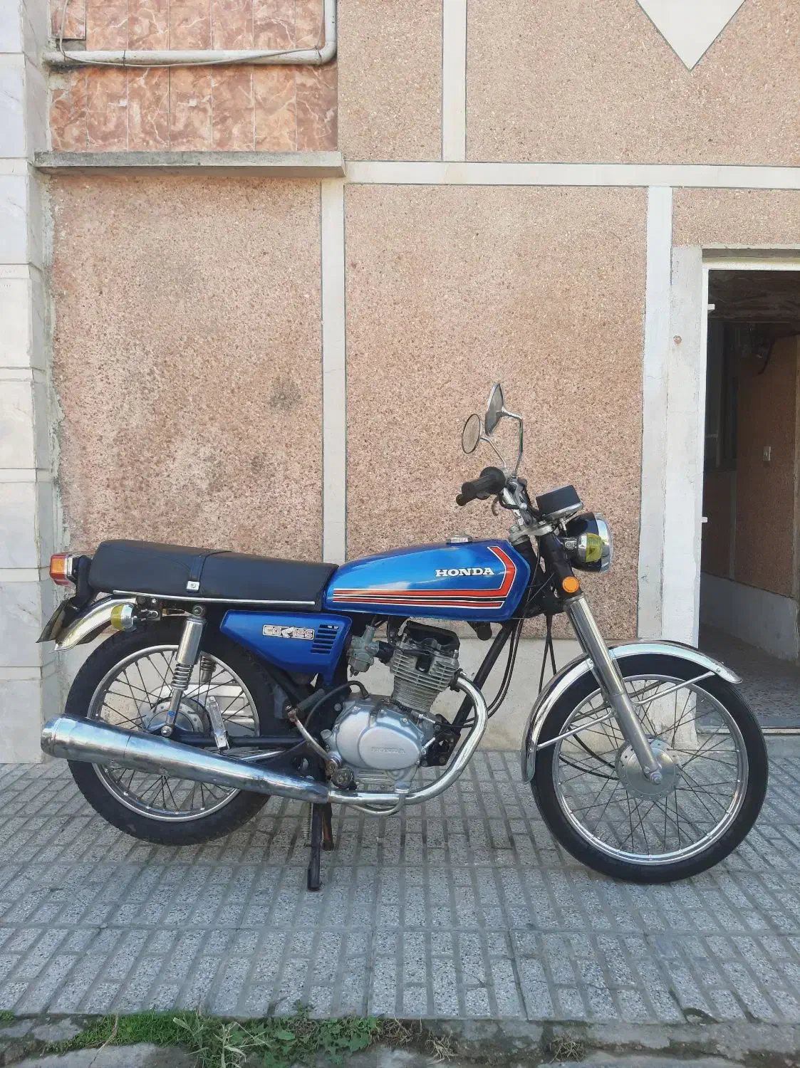 سی جی ژاپن|موتورسیکلت|گنبد کاووس, |دیوار