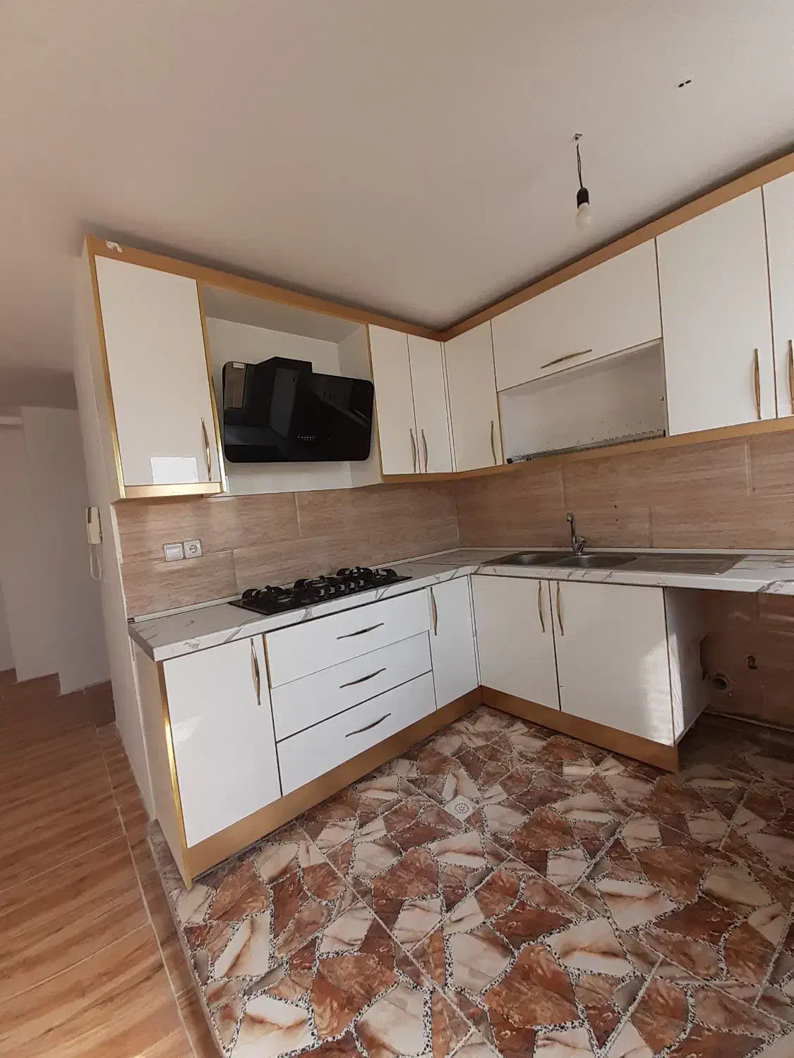 آپارتمان 85 متری افلاک فاز 5 دو خواب|فروش آپارتمان|پرند, فاز ۵|دیوار