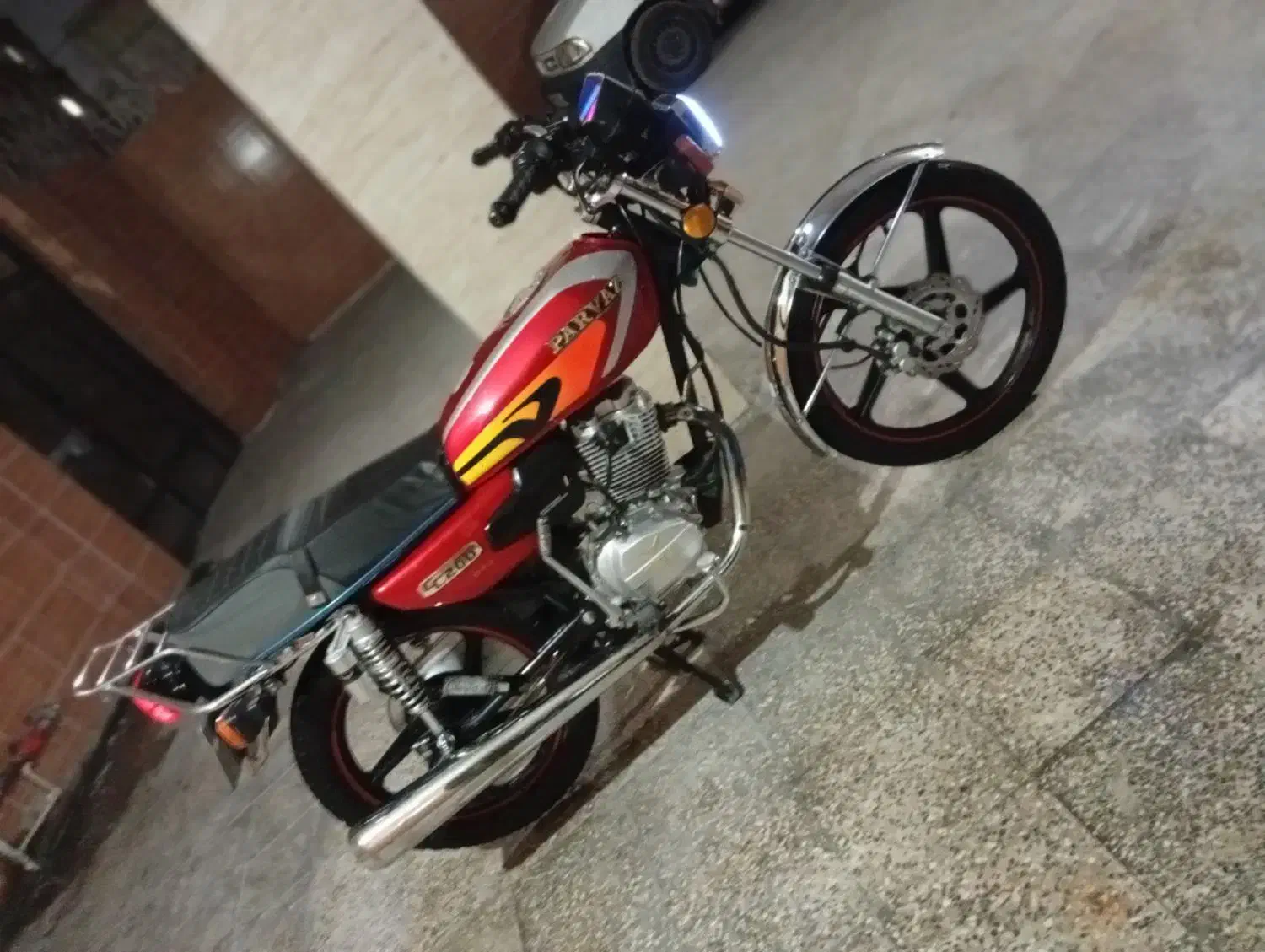 موتور 200|موتورسیکلت|بندرعباس, |دیوار