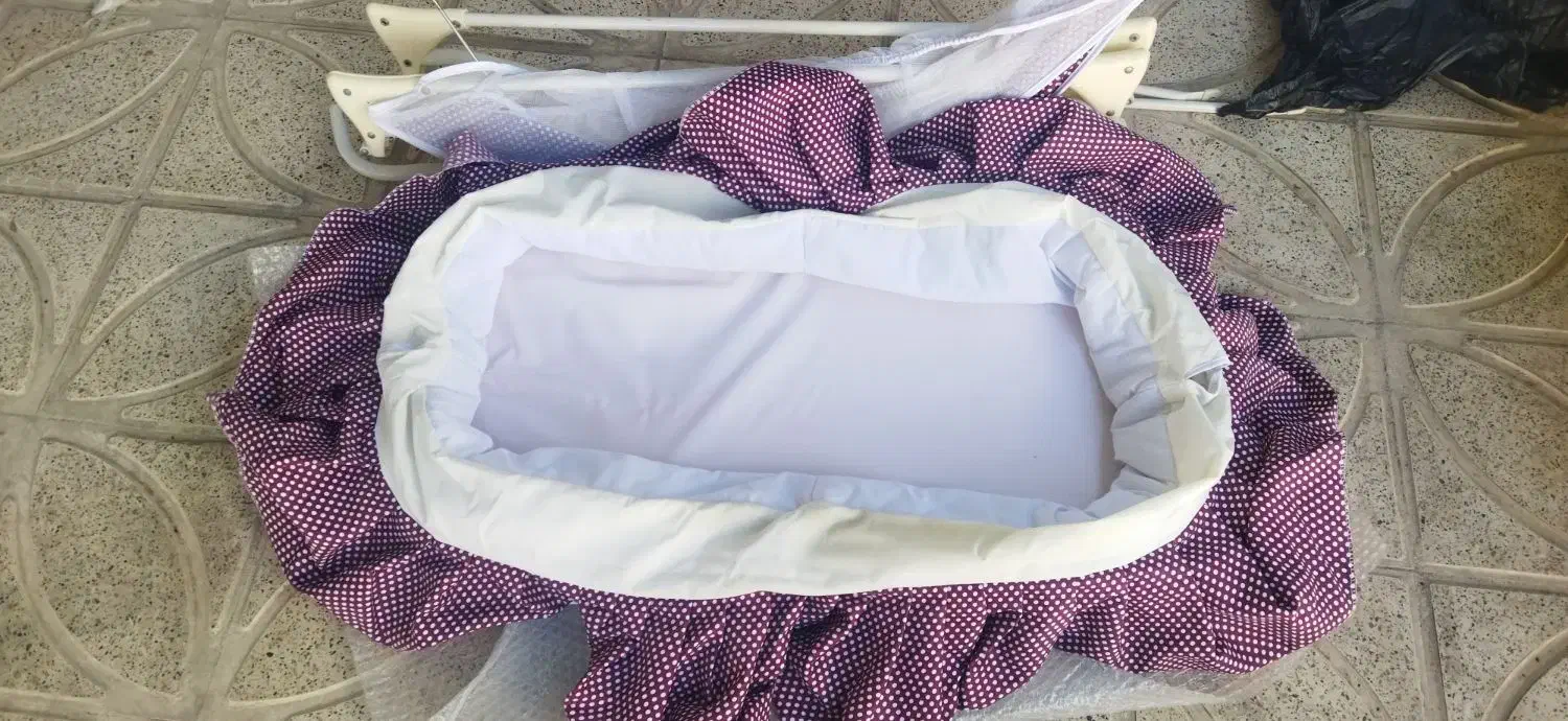 گهواره|تخت و صندلی بچه|نجف‌آباد, امیرآباد|دیوار