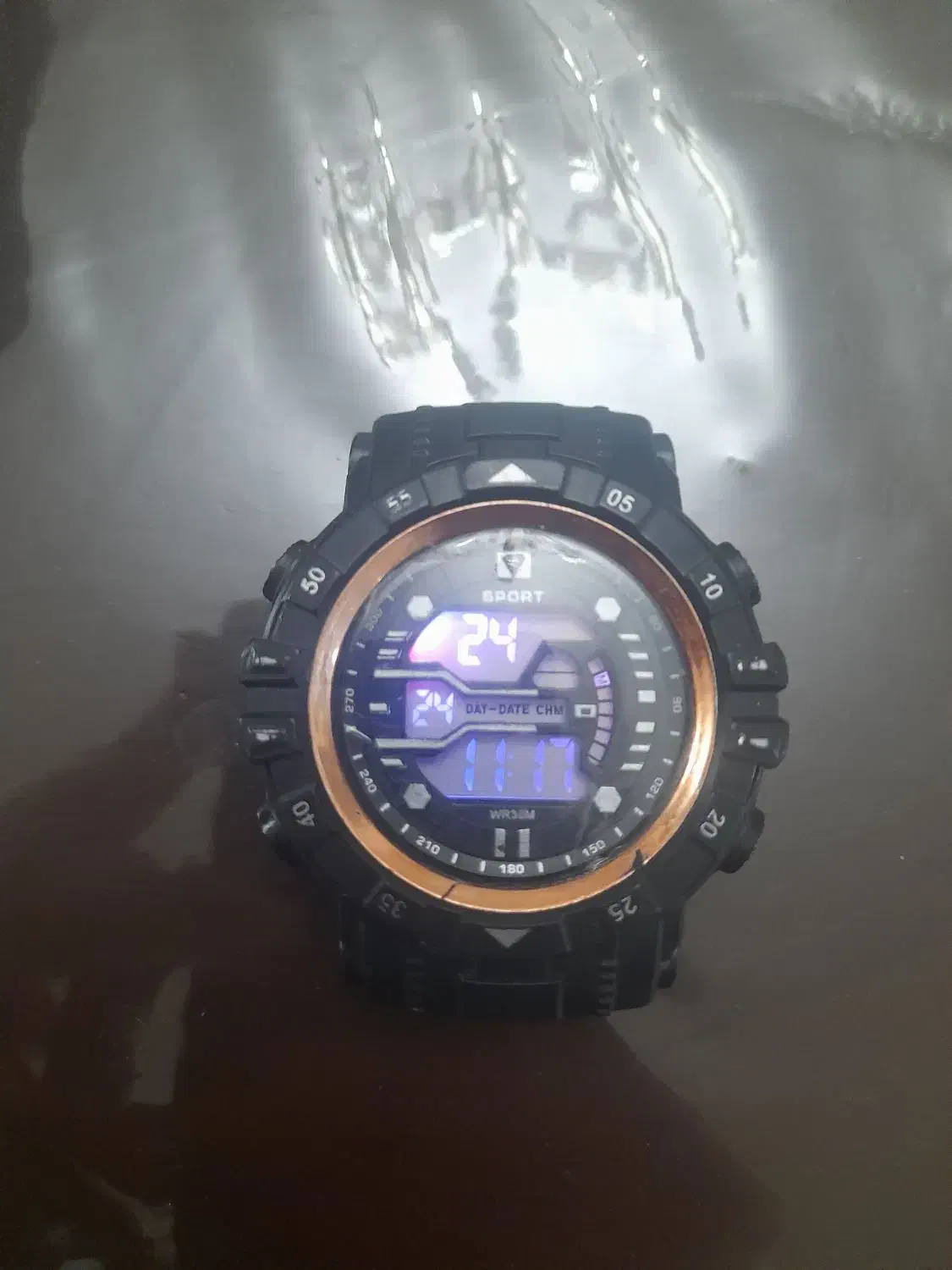 ساعت جیشاک|ساعت|تبریز, |دیوار