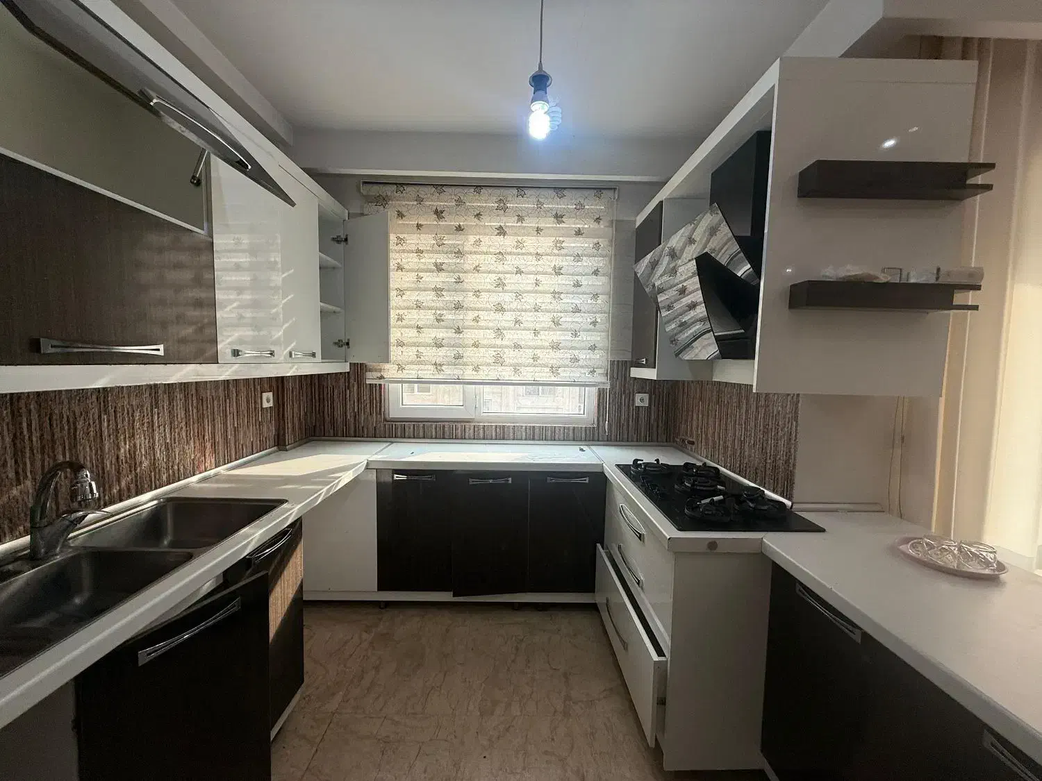 کابینت هایگلاس ترک کاملا نو به همراه سینک|مصالح و تجهیزات ساختمان|تهران, شهران شمالی|دیوار