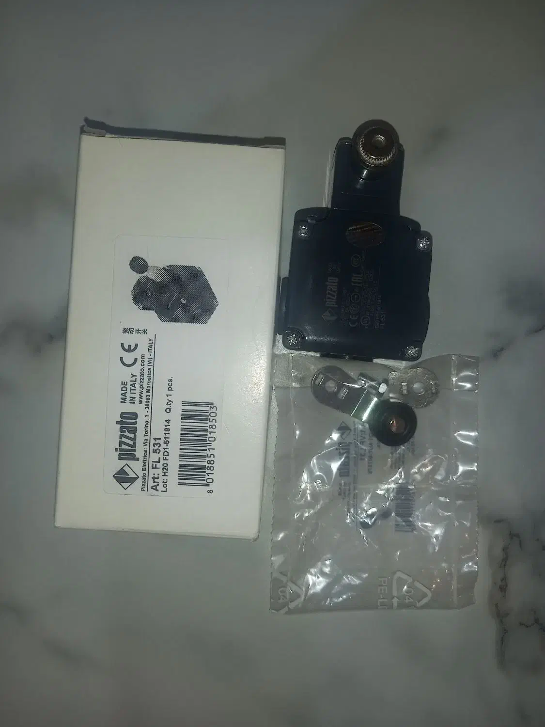 میکروسوییچ  پیزاتو|ماشین‌آلات صنعتی|تهران, لاله زار|دیوار