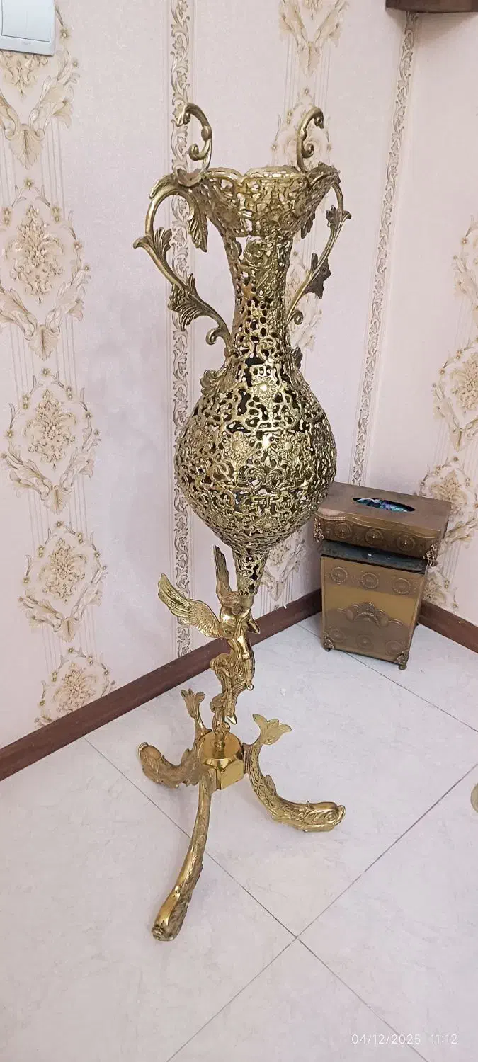 گلدان برنزی مدل فرشته (توضیحات خونده بشه )|صنایع دستی و سایر لوازم تزئینی|تهران, خاک سفید|دیوار